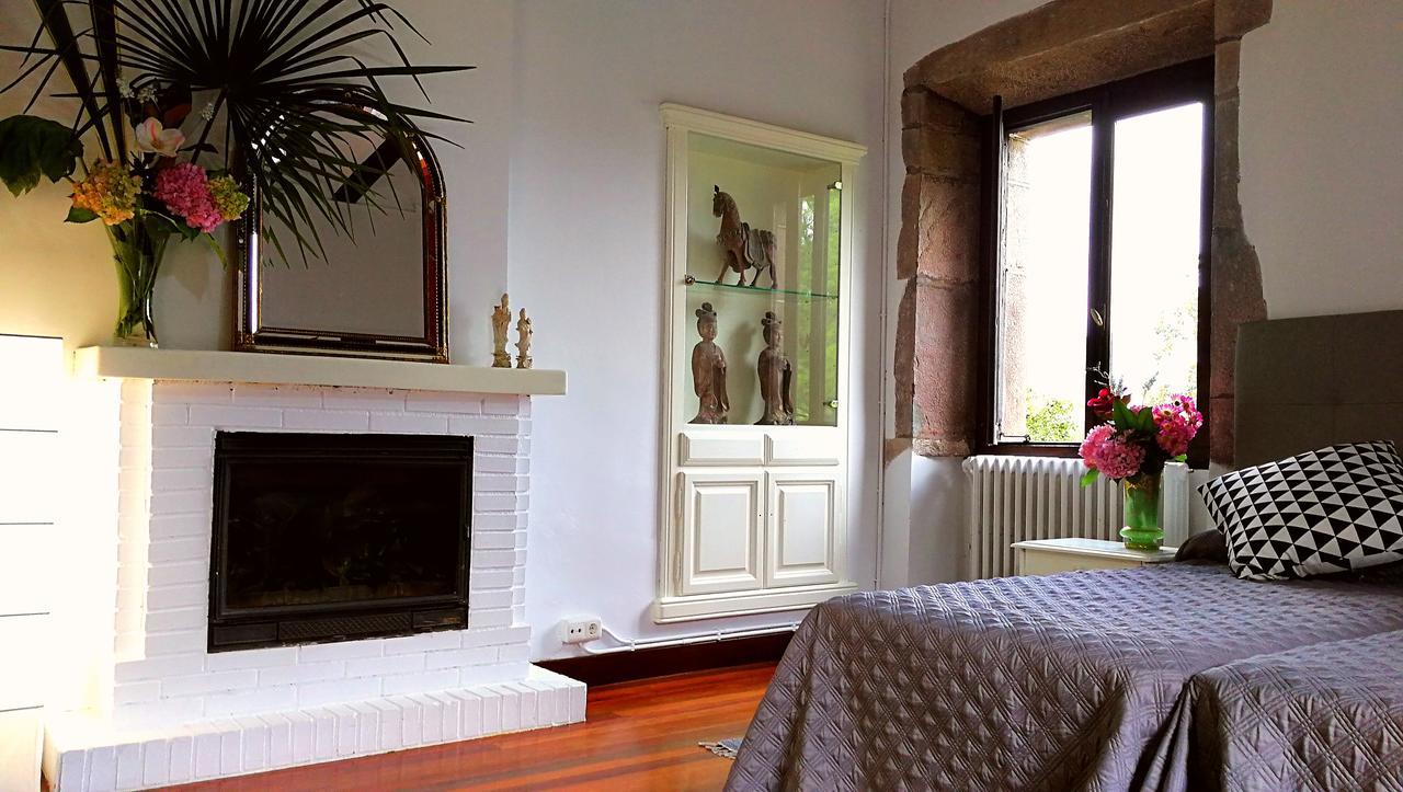 Irurita Hostal Palacio Jaureguia מראה חיצוני תמונה